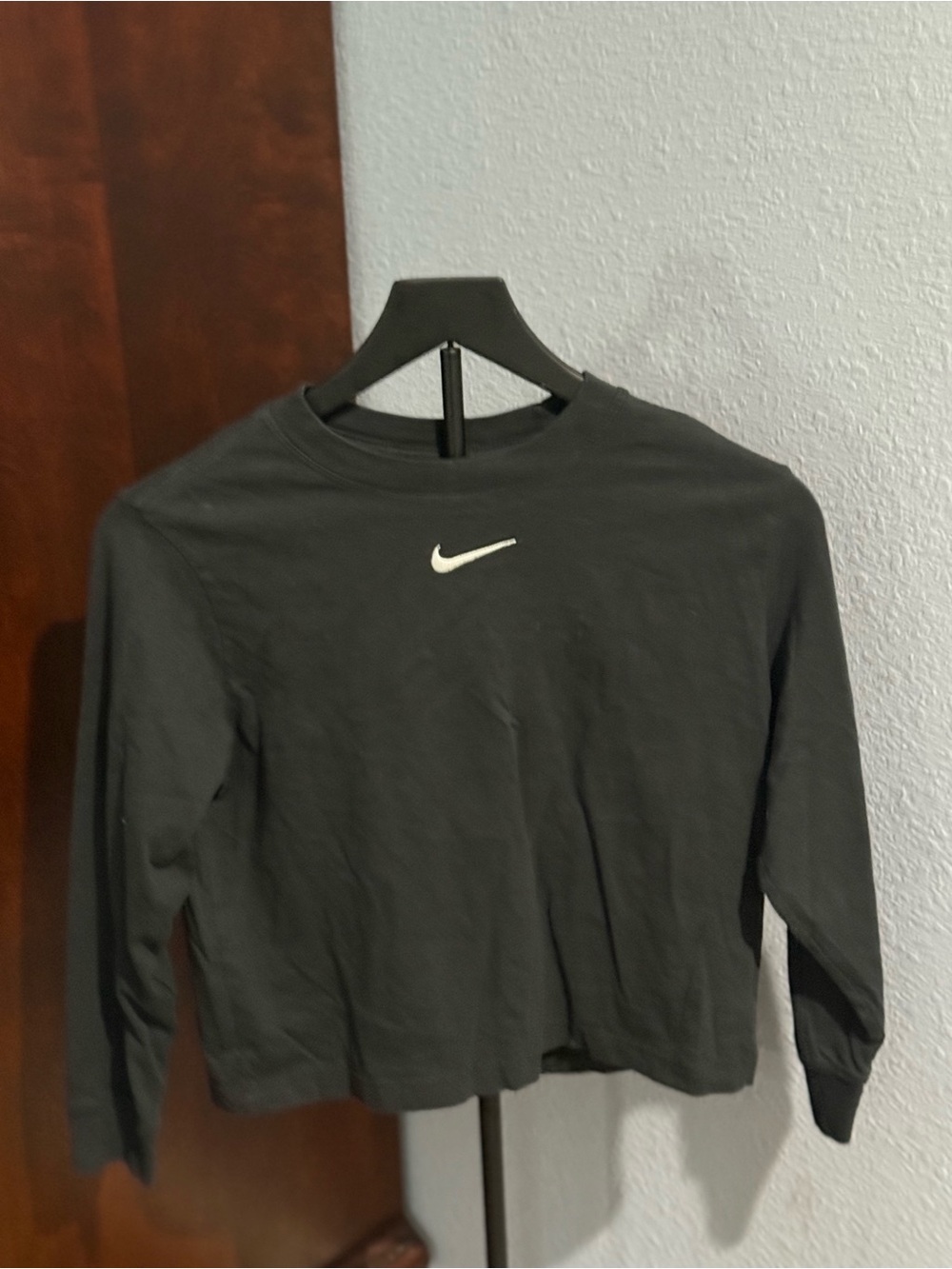 Nike Black Cropped Long-Sleeve Sweatshirt with White Swoosh